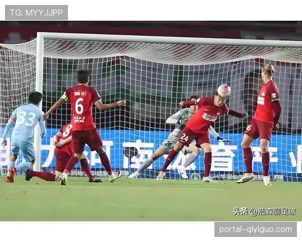 深圳新鹏城主场迁至肇庆 当地球迷热情迎接中超赛事新篇章