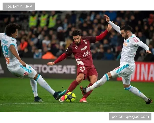 南特三连败深陷降级区,教练战术调整迫在眉睫 南特三连败深陷降级区,教练战术调整迫在眉睫